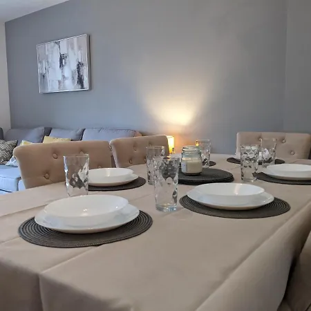 Entire 3 Bed Home Sleeps 6, Wifi, 2 Parking Spaces Милтон-Кейнс Экстерьер фото